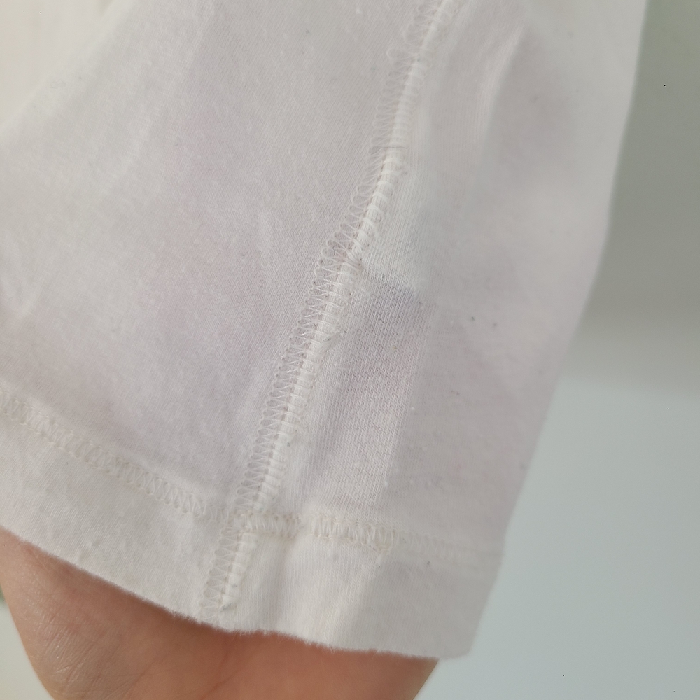 Abercrombie White V-Neck T-Shirt - Picture 4 of 4